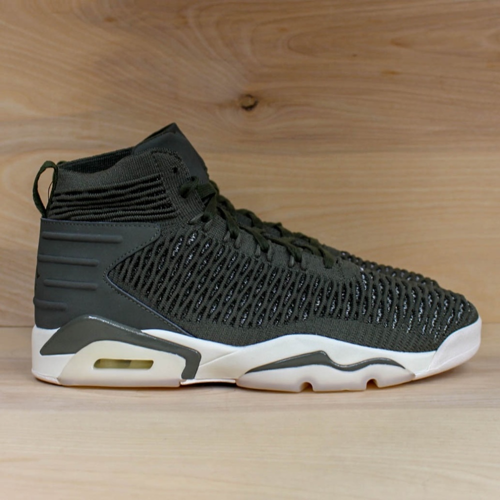 NEW Nike Jordan Flyknit Elevation